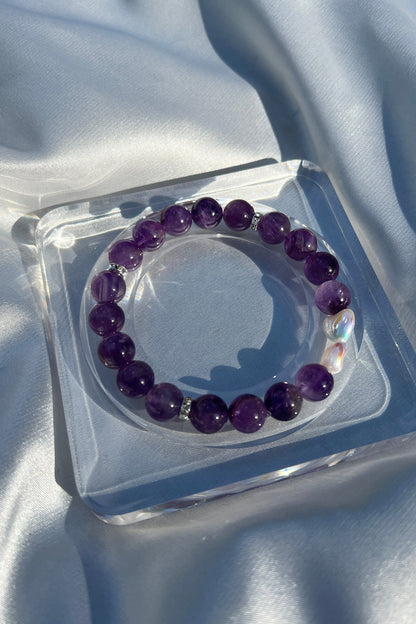 Handmade amethyst crystal bracelet, beaded jewelry for healing energy and a thoughtful gift for her.