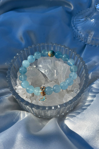Handmade aquamarine crystal bracelet, beaded jewelry for healing energy and a thoughtful gift for her.